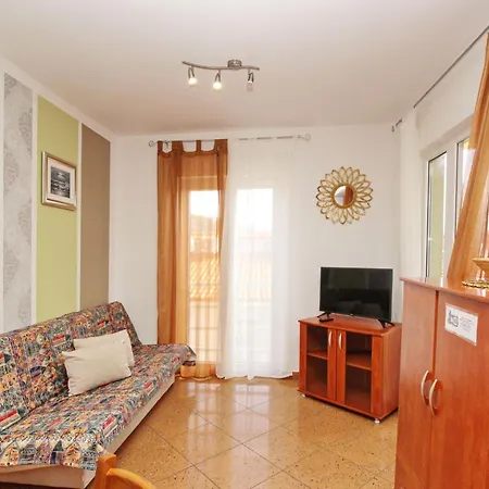 Lejlighed In Mit Eigenem Balkon By Interhome Baška