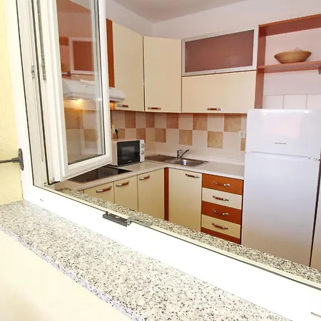 Lejlighed In Mit Eigenem Balkon By Interhome