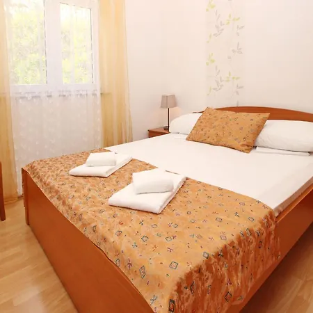 Apartmán In Mit Eigenem Balkon By Interhome Baška