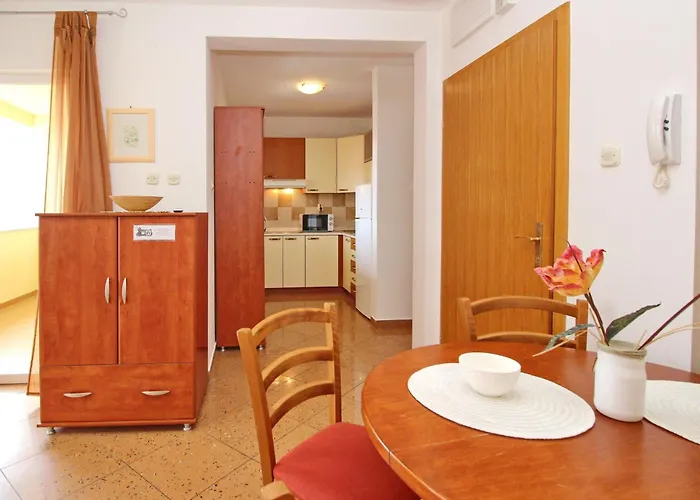 In Mit Eigenem Balkon By Interhome דירה באסקה