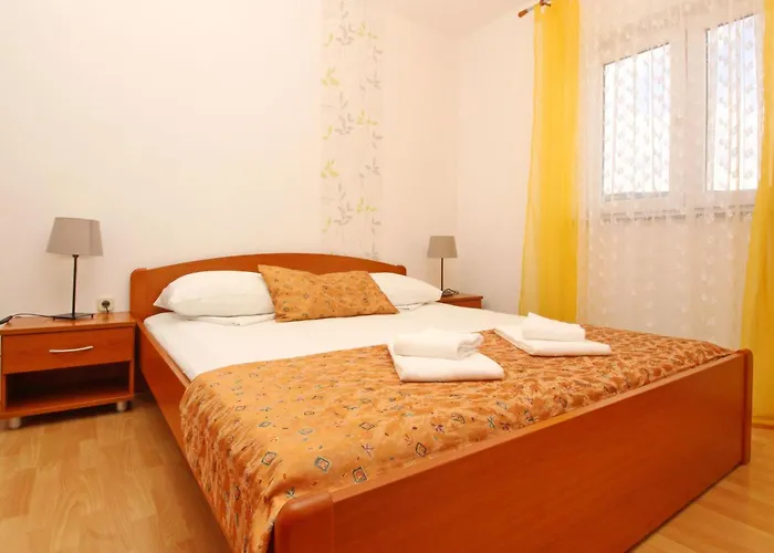 Apartmán In Mit Eigenem Balkon By Interhome Baška