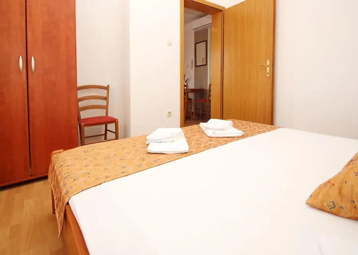 In Mit Eigenem Balkon By Interhome