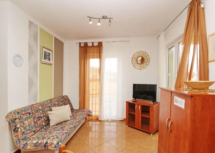 Apartmán In Mit Eigenem Balkon By Interhome Baška