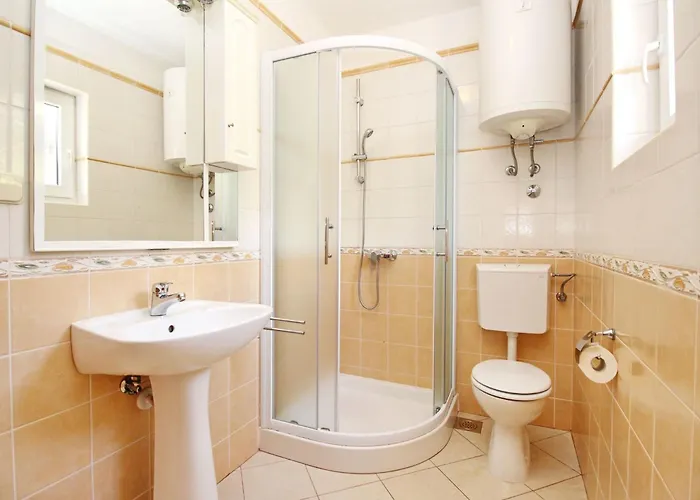 In Mit Eigenem Balkon By Interhome Apartmán