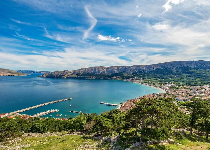 In Mit Eigenem Balkon By Interhome Apartmán